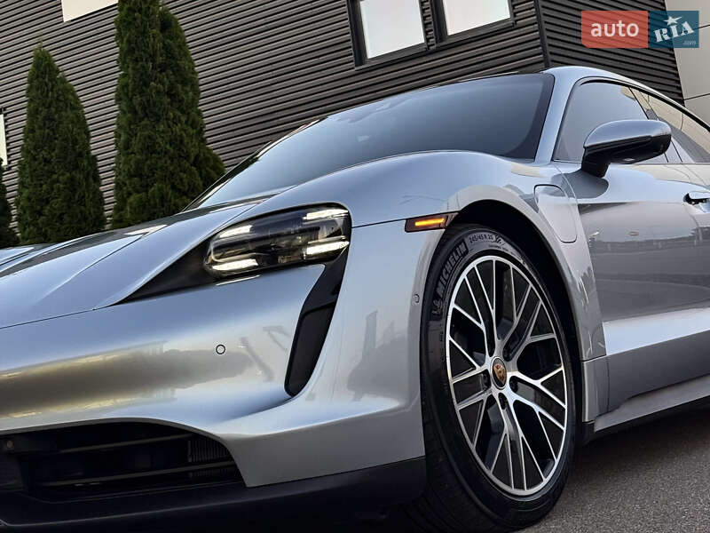 Седан Porsche Taycan 2021 в Киеве фото 22 Седан Porsche Taycan 2021 в Киеве