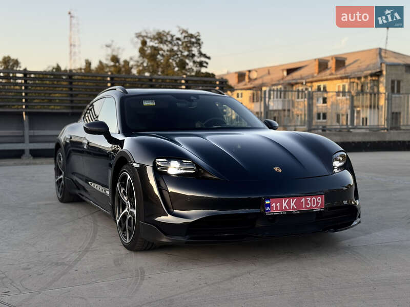Седан Porsche Taycan 2022 в Киеве