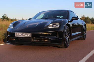 Седан Porsche Taycan 2025 в Киеве