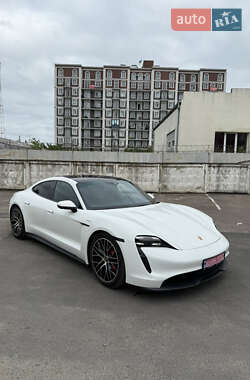 Седан Porsche Taycan 2020 в Луцке