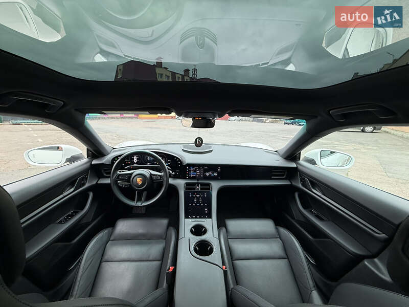 Седан Porsche Taycan 2020 в Луцке фото 33 Седан Porsche Taycan 2020 в Луцке