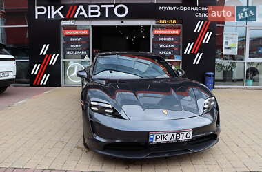 Седан Porsche Taycan 2020 в Львове