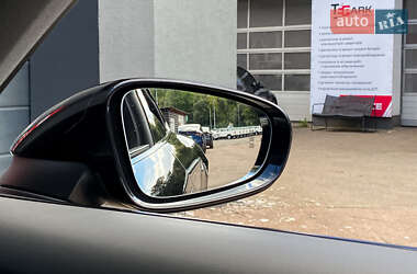Седан Porsche Taycan 2020 в 