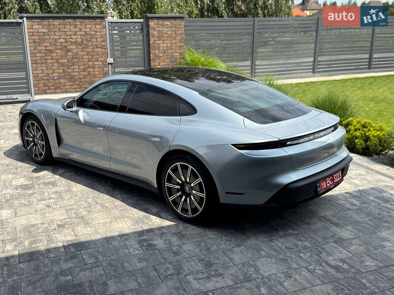 Седан Porsche Taycan 2021 в Луцьку