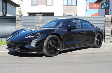 Седан Porsche Taycan 2022 в Києві