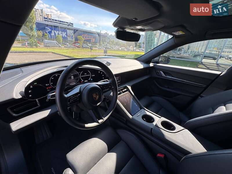 Універсал Porsche Taycan 2024 в Києві фото 33 Універсал Porsche Taycan 2024 в Києві