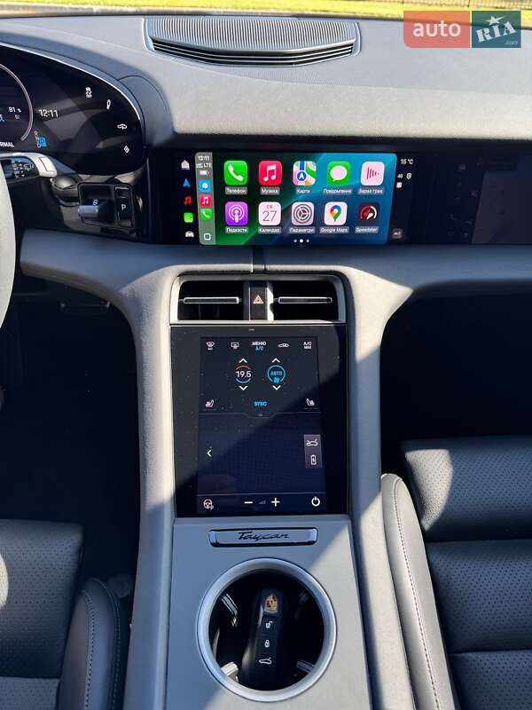 Універсал Porsche Taycan 2024 в Києві фото 41 Універсал Porsche Taycan 2024 в Києві