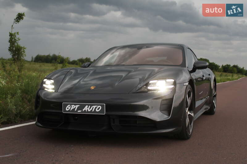 Porsche Taycan 2020