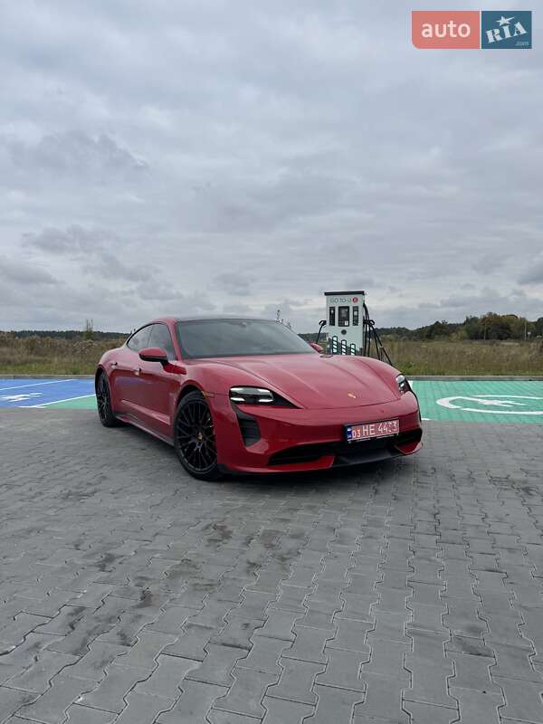 Седан Porsche Taycan 2021 в Луцке
