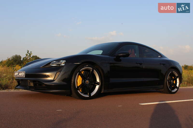 Porsche Taycan 2021
