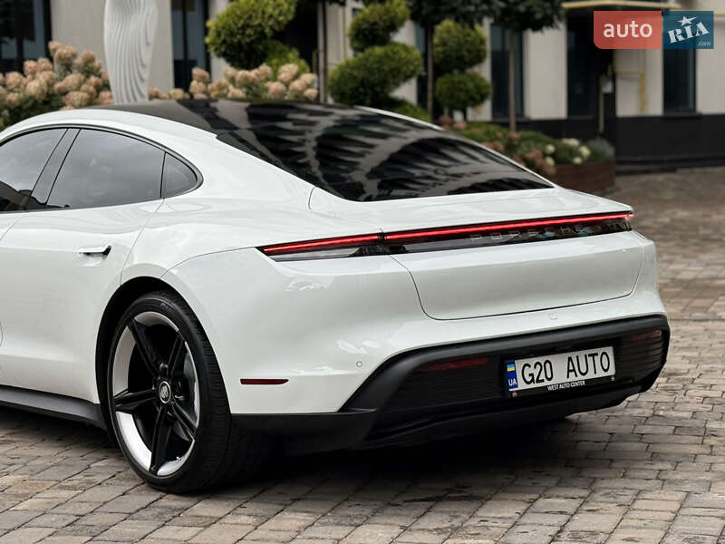 Седан Porsche Taycan 2021 в Киеве фото 21 Седан Porsche Taycan 2021 в Киеве