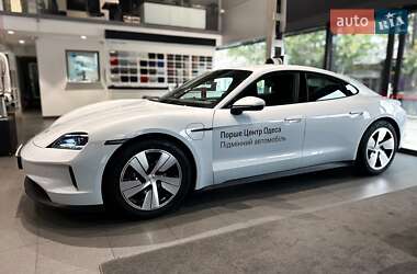 Седан Porsche Taycan 2024 в  фото 8 Седан Porsche Taycan 2024 в