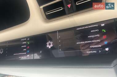 Седан Porsche Taycan 2023 в 