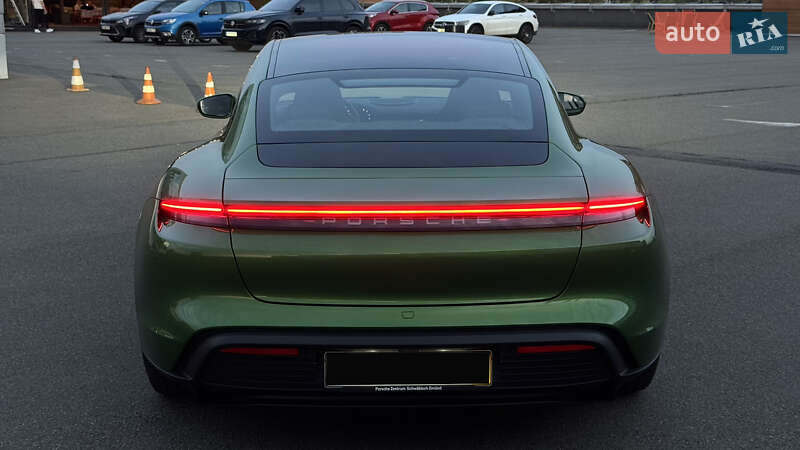 Седан Porsche Taycan 2022 в Києві фото 15 Седан Porsche Taycan 2022 в Києві