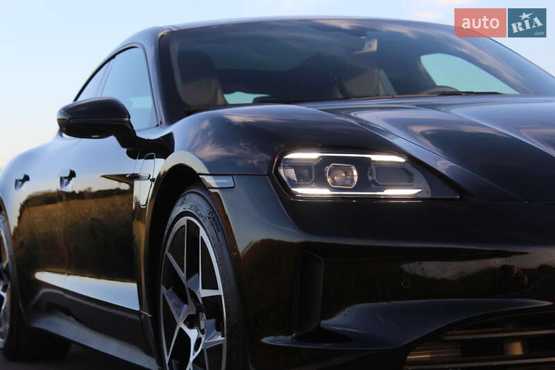 Седан Porsche Taycan 2024 в Києві фото 14 Седан Porsche Taycan 2024 в Києві
