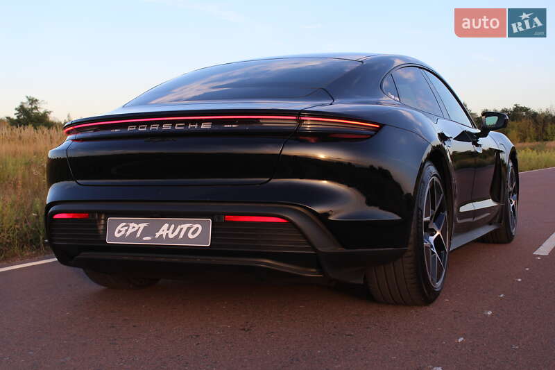 Седан Porsche Taycan 2024 в Києві фото 7 Седан Porsche Taycan 2024 в Києві