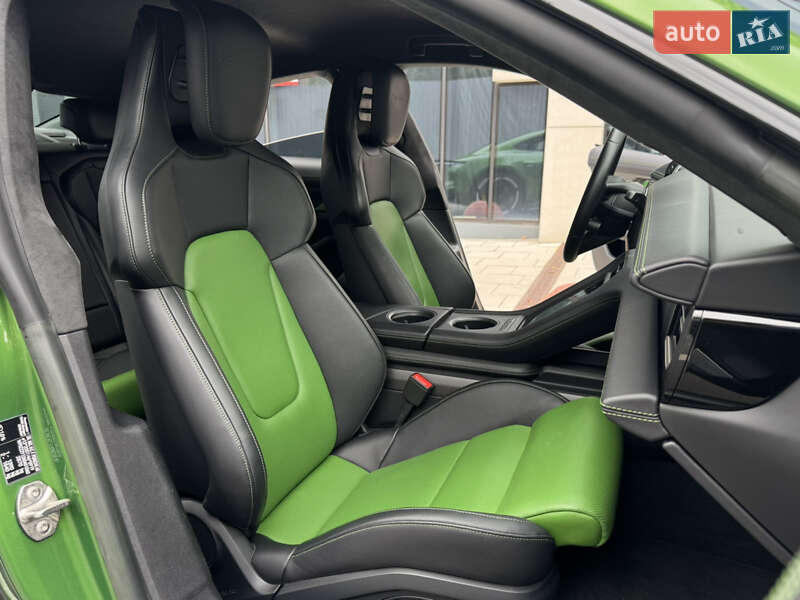 Седан Porsche Taycan 2022 в Києві фото 21 Седан Porsche Taycan 2022 в Києві