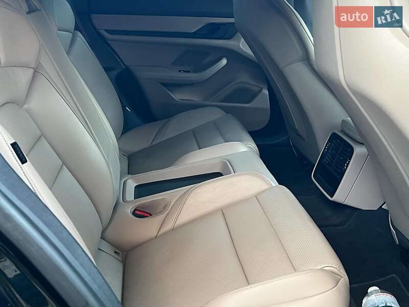 Седан Porsche Taycan 2022 в Львові фото 18 Седан Porsche Taycan 2022 в Львові