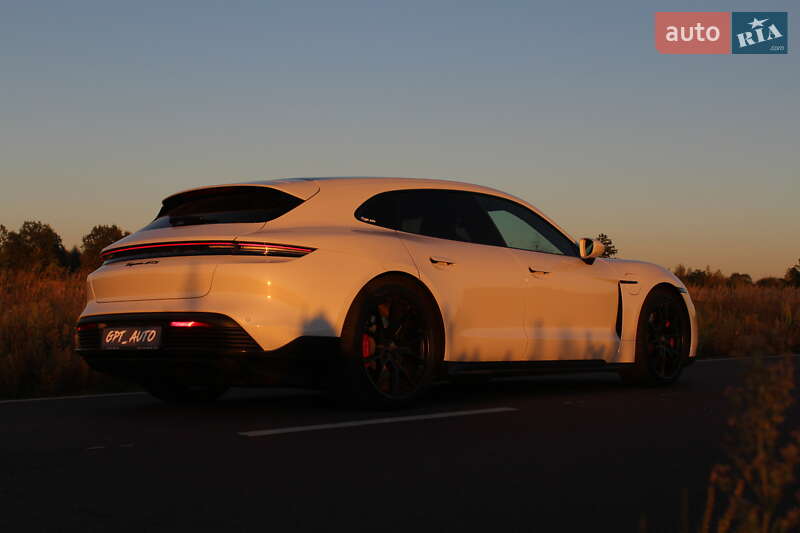 Седан Porsche Taycan 2022 в Києві фото 11 Седан Porsche Taycan 2022 в Києві