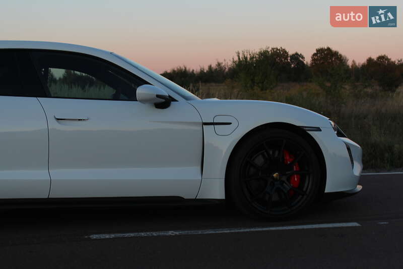 Седан Porsche Taycan 2022 в Києві фото 17 Седан Porsche Taycan 2022 в Києві