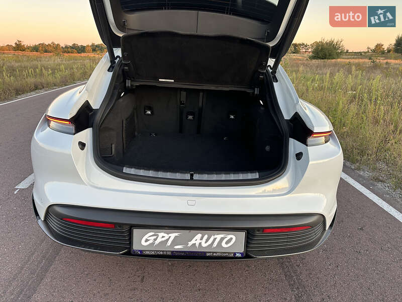 Седан Porsche Taycan 2022 в Києві фото 30 Седан Porsche Taycan 2022 в Києві