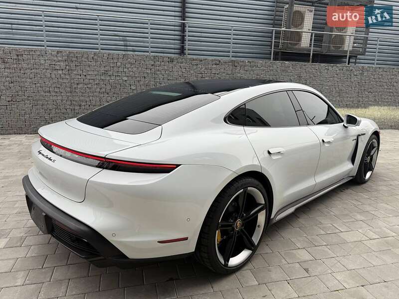 Седан Porsche Taycan 2020 в Луцке