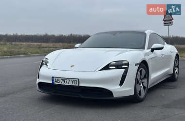 Седан Porsche Taycan 2020 в Вінниці