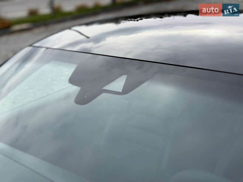 Седан Porsche Taycan 2021 в Львові фото 20 Седан Porsche Taycan 2021 в Львові