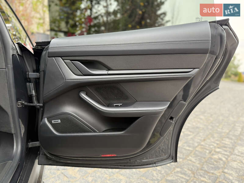 Седан Porsche Taycan 2021 в Львові фото 84 Седан Porsche Taycan 2021 в Львові