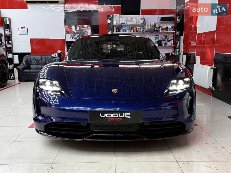 Porsche Taycan 2021 Porsche Taycan 2021