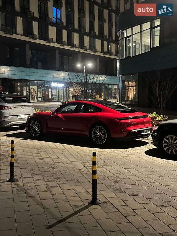 Седан Porsche Taycan 2020 в Киеве фото 20 Седан Porsche Taycan 2020 в Киеве