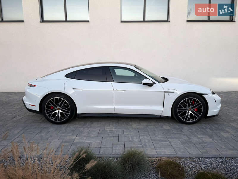 Седан Porsche Taycan 2020 в Луцьку