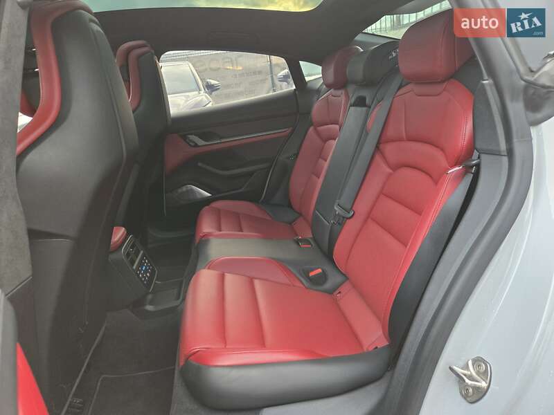 Седан Porsche Taycan 2021 в Киеве фото 42 Седан Porsche Taycan 2021 в Киеве