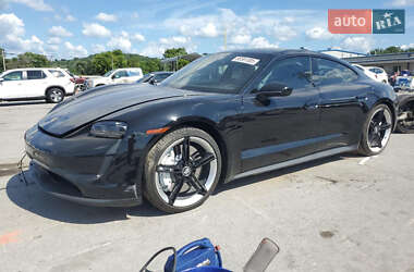 Седан Porsche Taycan 2021 в Києві