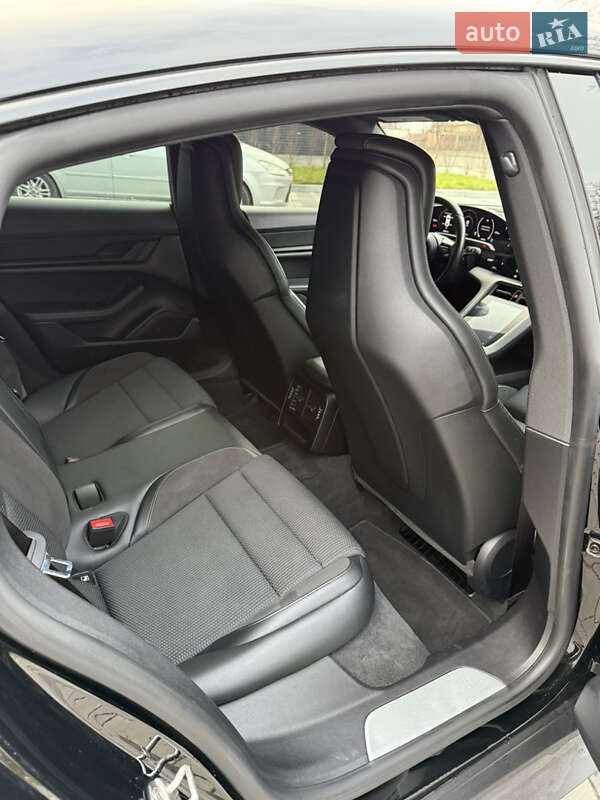 Седан Porsche Taycan 2021 в Луцке фото 19 Седан Porsche Taycan 2021 в Луцке