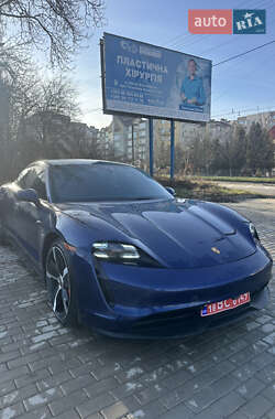 Седан Porsche Taycan 2020 в Ивано-Франковске