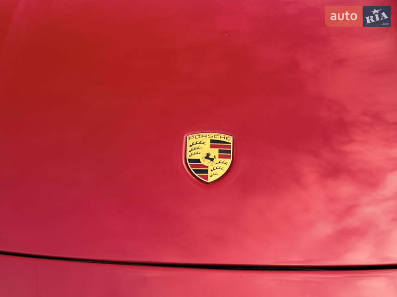 Седан Porsche Taycan 2020 в Луцке