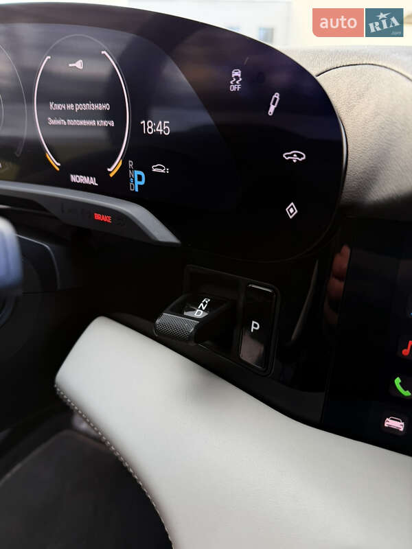 Седан Porsche Taycan 2020 в Луцке