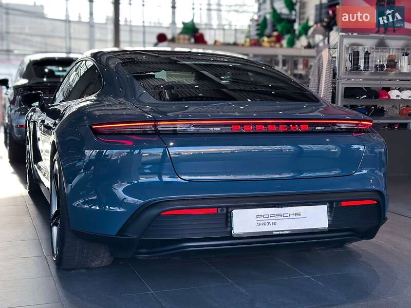 Седан Porsche Taycan 2025 в Одессе