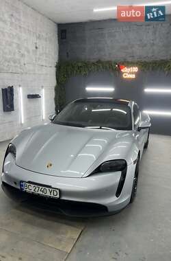 Седан Porsche Taycan 2021 в Львове