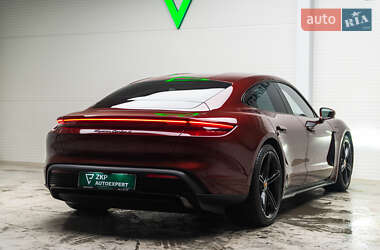 Седан Porsche Taycan 2021 в Мукачево