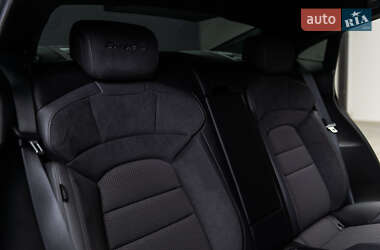 Седан Porsche Taycan 2021 в Мукачево