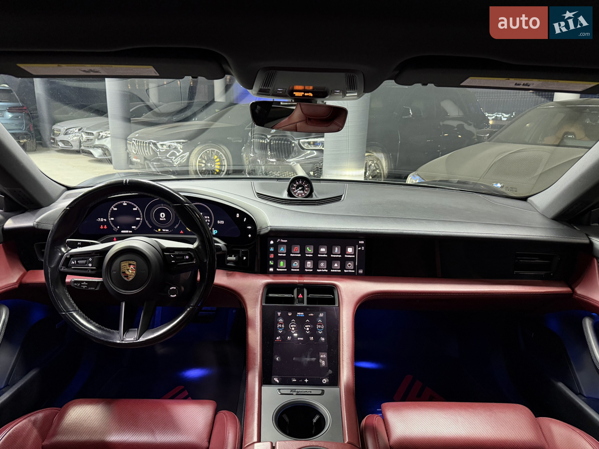 2020 Porsche Taycan - мініатюра 26