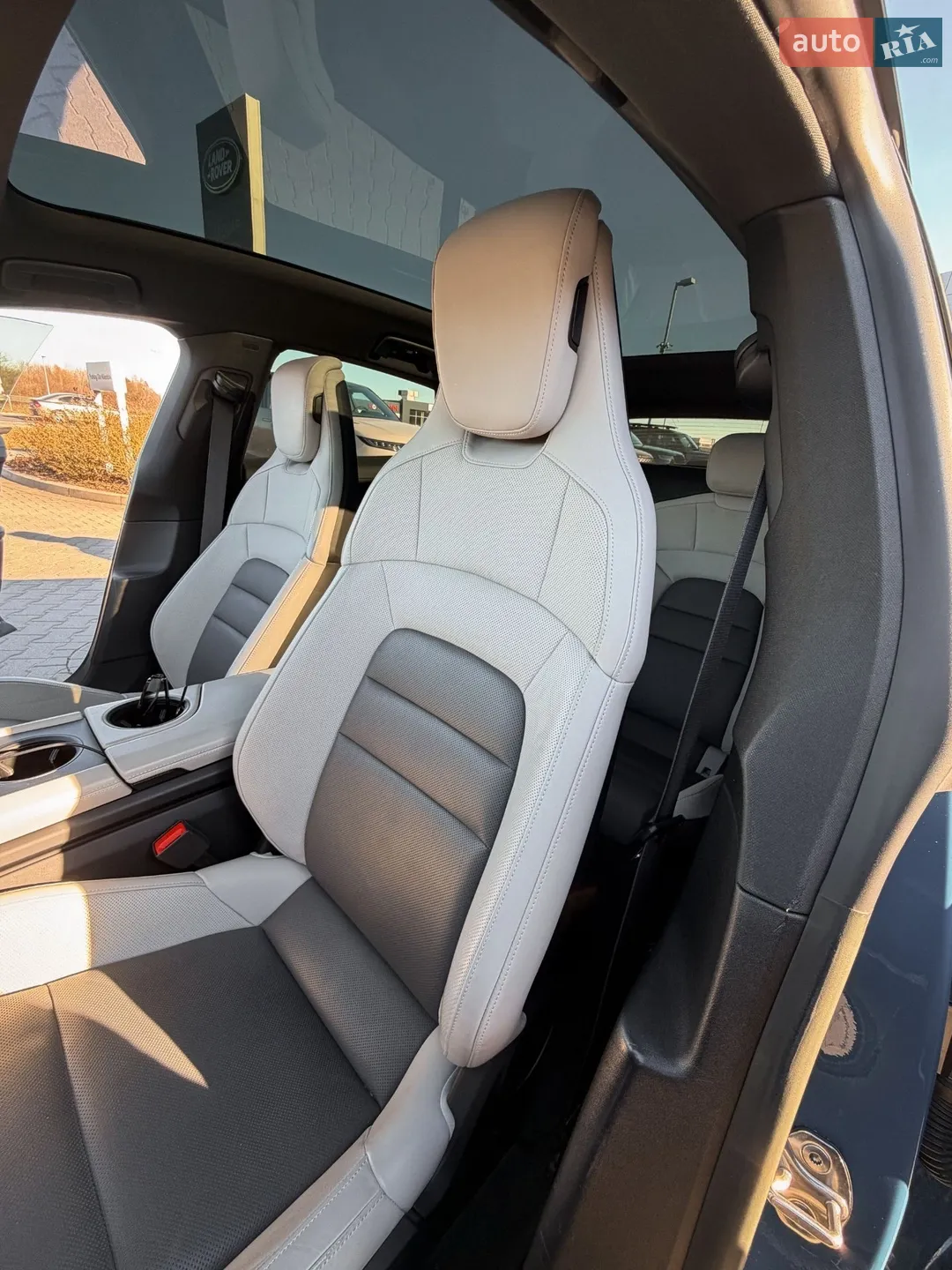 2023 Porsche Taycan - мініатюра 10