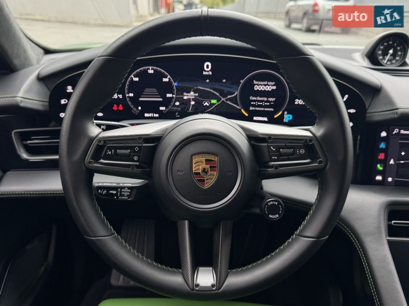 Седан Porsche Taycan 2022 в Киеве