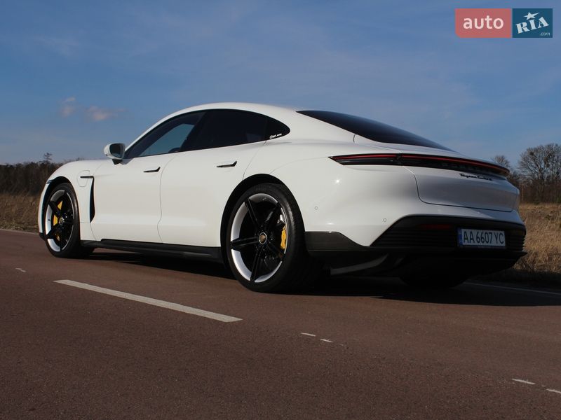 Седан Porsche Taycan 2020 в Киеве фото 7 Седан Porsche Taycan 2020 в Киеве