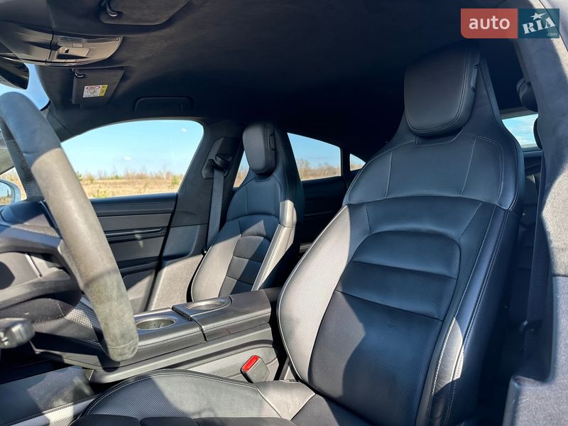 Седан Porsche Taycan 2020 в Киеве фото 17 Седан Porsche Taycan 2020 в Киеве
