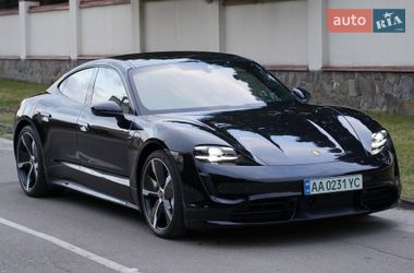 Седан Porsche Taycan 2021 в Киеве