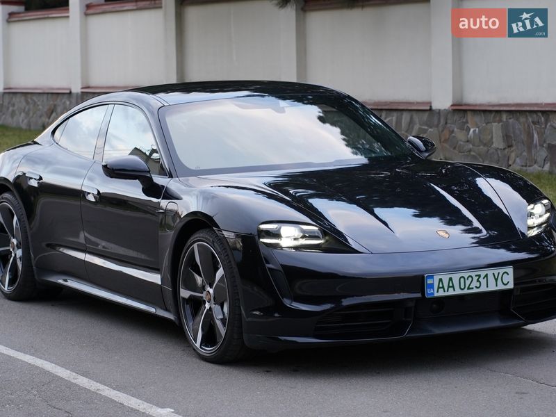 Porsche Taycan 2021 Porsche Taycan 2021