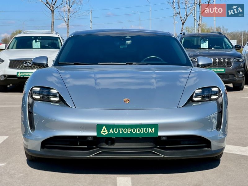 Седан Porsche Taycan 2023 в Києві